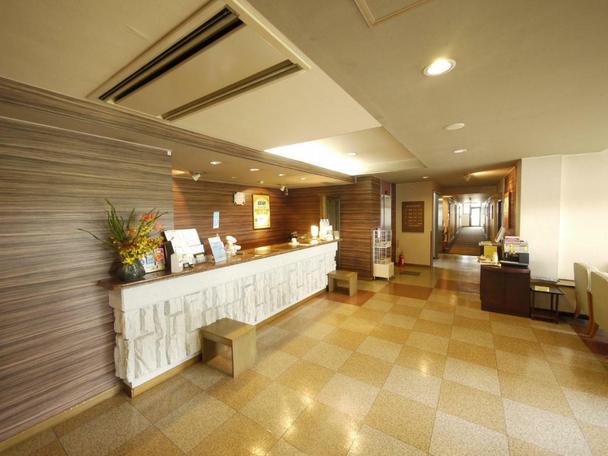 Hotel Route-Inn Court Minami Alps Buitenkant foto